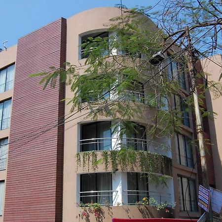 Fabhotel Ballygunge Luxury - Behind Punjab Club Calcutta Extérieur photo