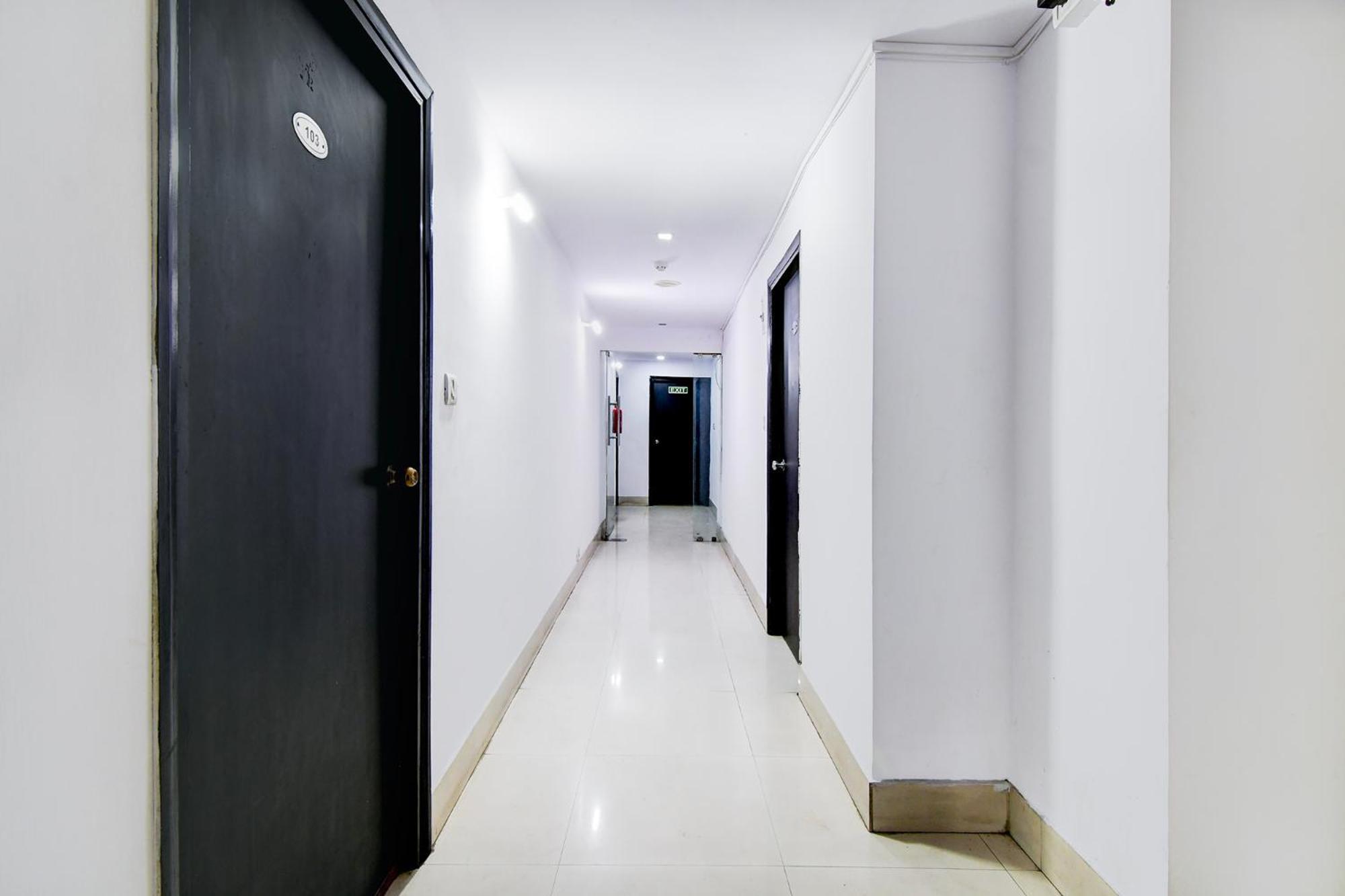 Fabhotel Ballygunge Luxury - Behind Punjab Club Calcutta Extérieur photo